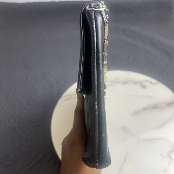 VINTAGE Black Flap Clutch Evening Purse w/Metal Razor Chain Strap Real Leather - Picture 6 of 8